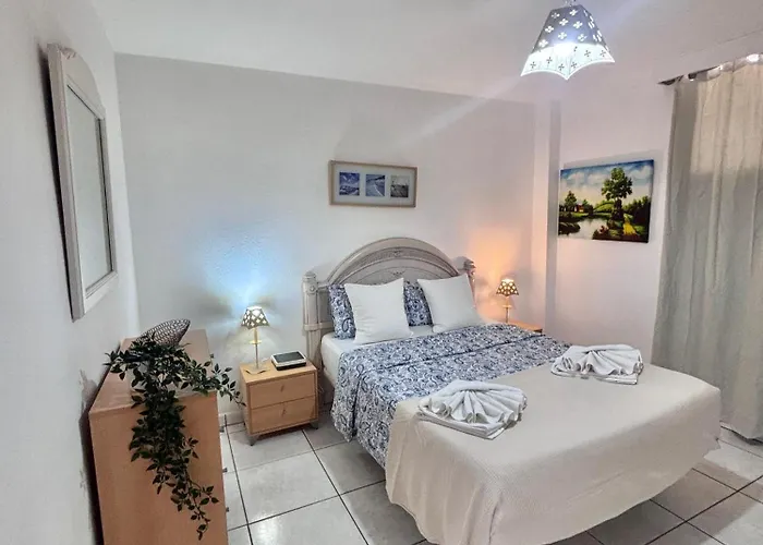 Cindy Golden Bay Seaview Terrace Los Cristianos (Tenerife)