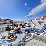 Cindy Golden Bay Seaview Terrace 公寓 *