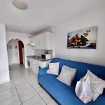 Cindy Golden Bay Seaview Terrace 아파트 로스크리스티아노스